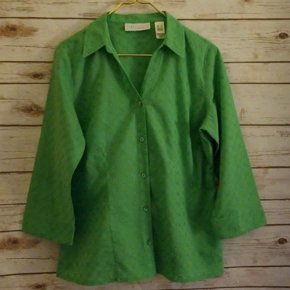 First Issue, a Liz Claiborne Company Tops - First Issue  a Liz Claiborne  Company,Green Blouse